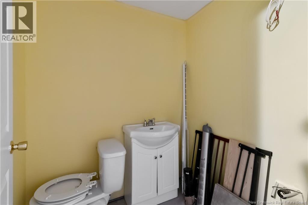 82 Belle Foret, Dieppe, New Brunswick E1A 7M7 - Photo 39 - NB124111