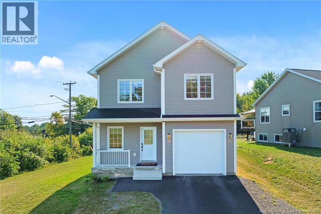 5 Stapleton Street, Fredericton, New Brunswick  E3C 0J5 - Photo 1 - NB126125