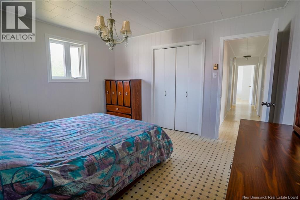 629 Rue Principale, Beresford, New Brunswick  E8K 1X6 - Photo 18 - NB125951