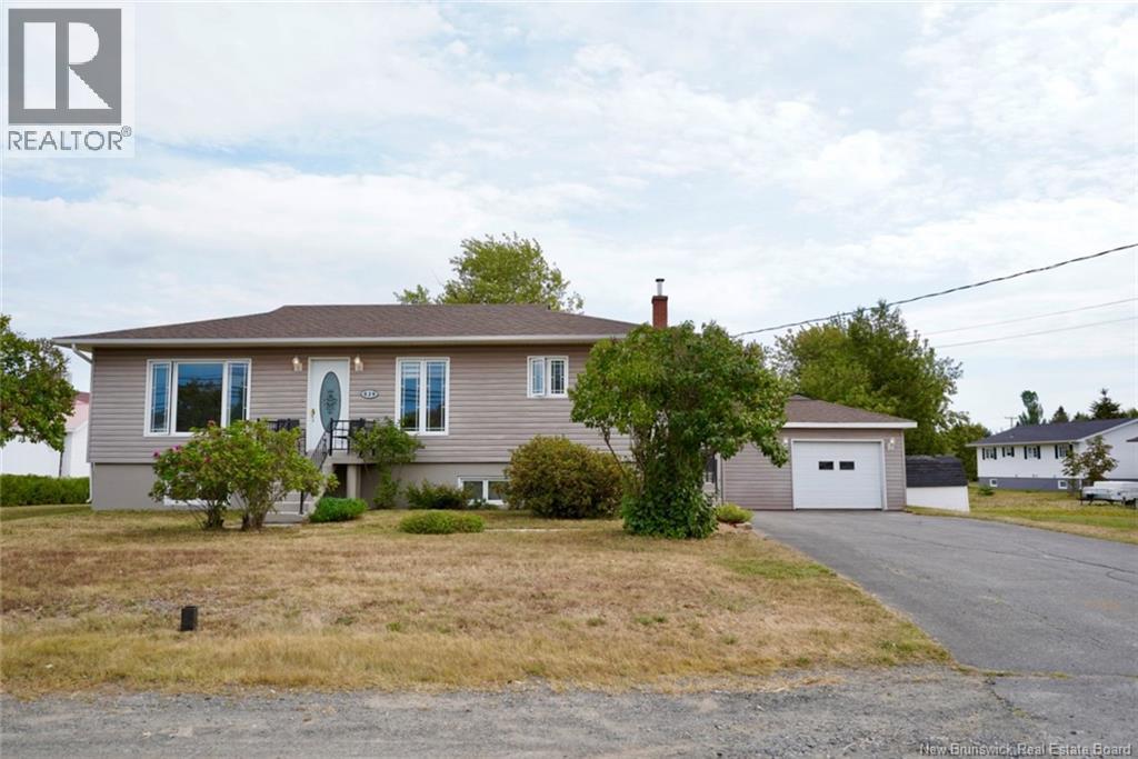629 Rue Principale, Beresford, New Brunswick  E8K 1X6 - Photo 2 - NB125951
