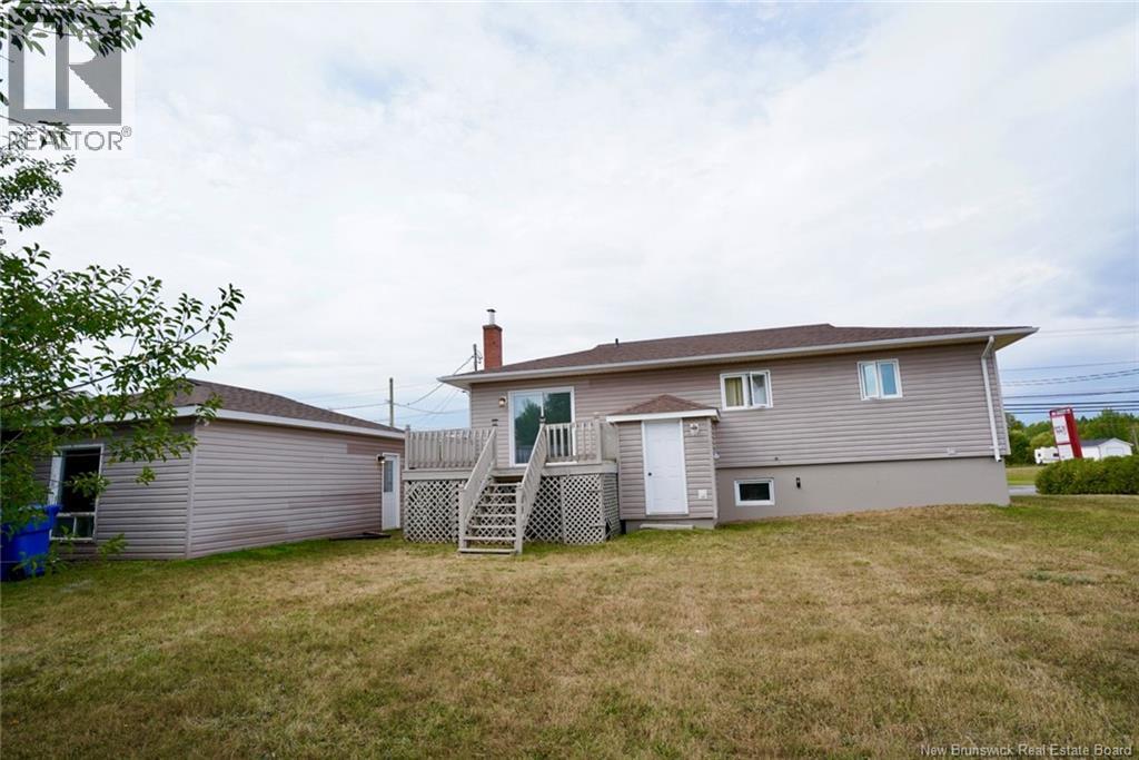 629 Rue Principale, Beresford, New Brunswick  E8K 1X6 - Photo 7 - NB125951