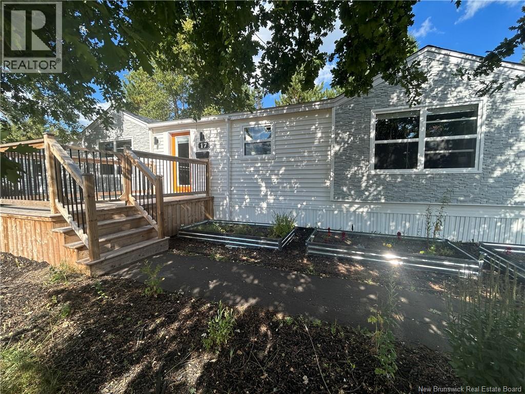 17 Anemone Street, Moncton, New Brunswick  E1H 2J1 - Photo 2 - NB126140