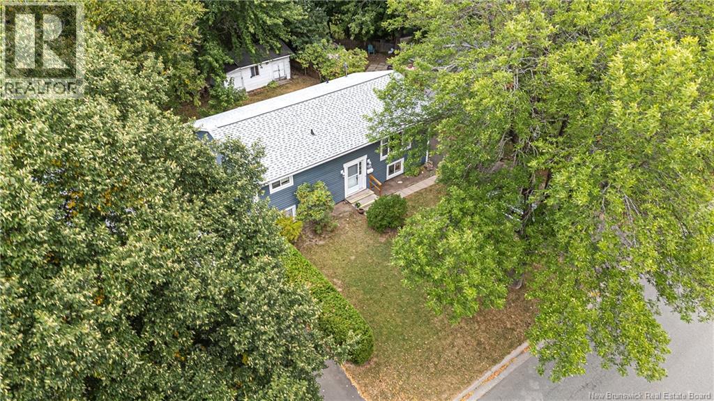 153 Hildebrand Crescent, Fredericton, New Brunswick  E3A 4W8 - Photo 2 - NB126193