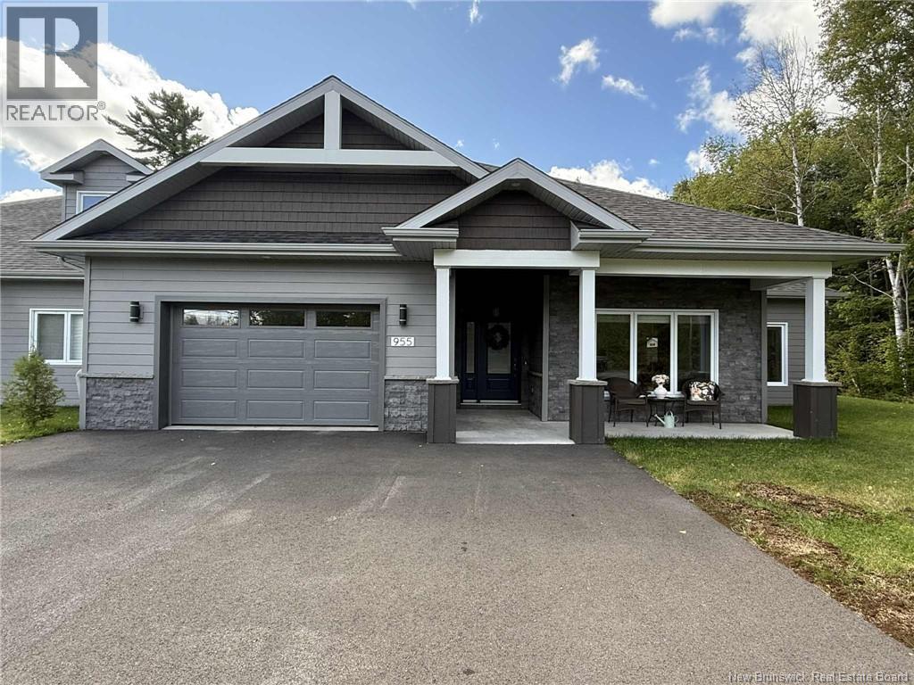 955 Main Street, Grand-Sault/Grand Falls, New Brunswick
