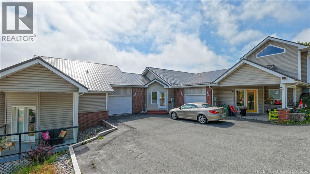 4 Moore Street, Saint John, New Brunswick  E2K 0A3 - Photo 2 - NB125738