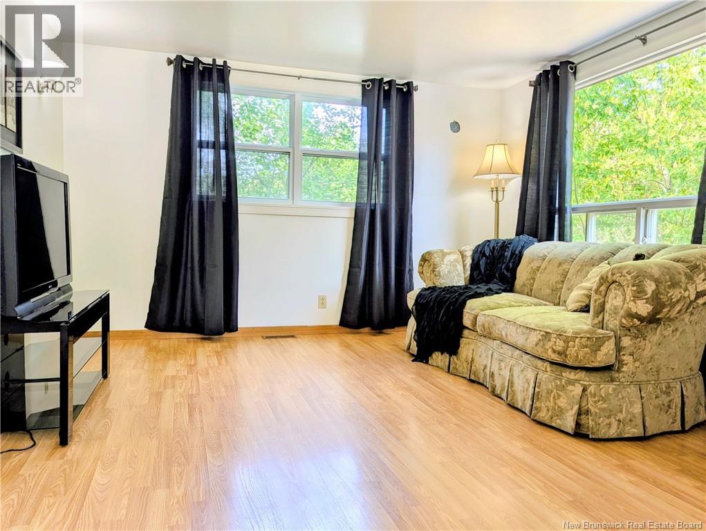 315 Spruce Street, Miramichi, New Brunswick  E1V 3E6 - Photo 13 - NB126168