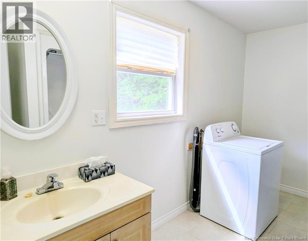 315 Spruce Street, Miramichi, New Brunswick  E1V 3E6 - Photo 19 - NB126168