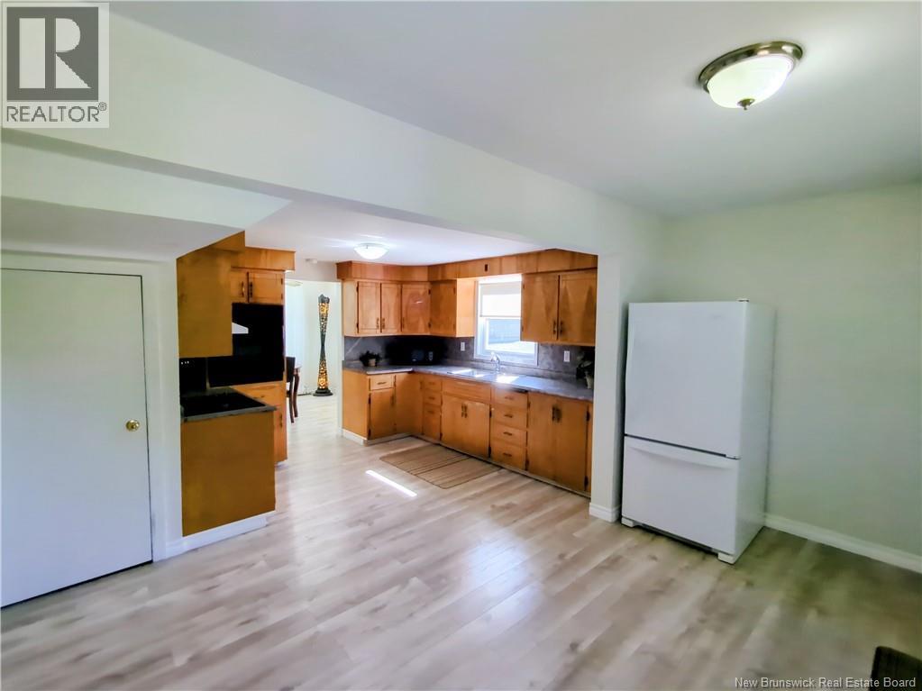 315 Spruce Street, Miramichi, New Brunswick  E1V 3E6 - Photo 5 - NB126168