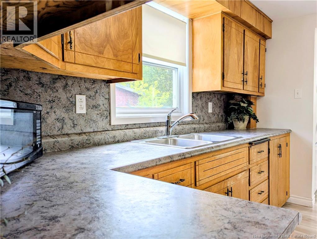 315 Spruce Street, Miramichi, New Brunswick  E1V 3E6 - Photo 8 - NB126168