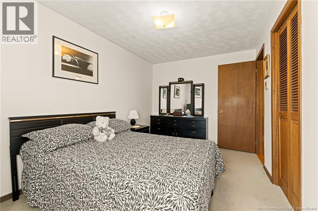 161 Hennessey, Moncton, New Brunswick  E1A 5P2 - Photo 25 - NB126062