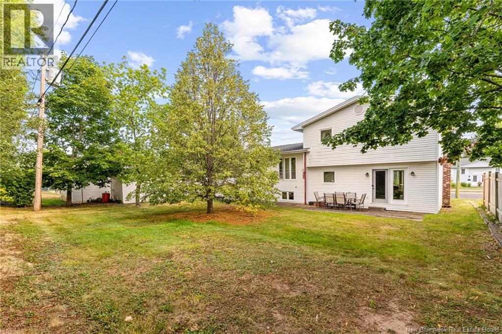161 Hennessey, Moncton, New Brunswick  E1A 5P2 - Photo 42 - NB126062