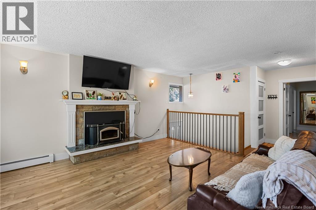 883 Rue Landry, Bathurst, New Brunswick  E2A 2V2 - Photo 11 - NB126273