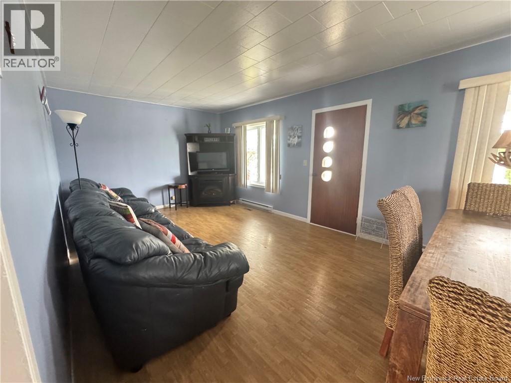 89 Princiaple Street, Sainte-Anne-De-Madawaska, New Brunswick  E7E 1A8 - Photo 4 - NB126212