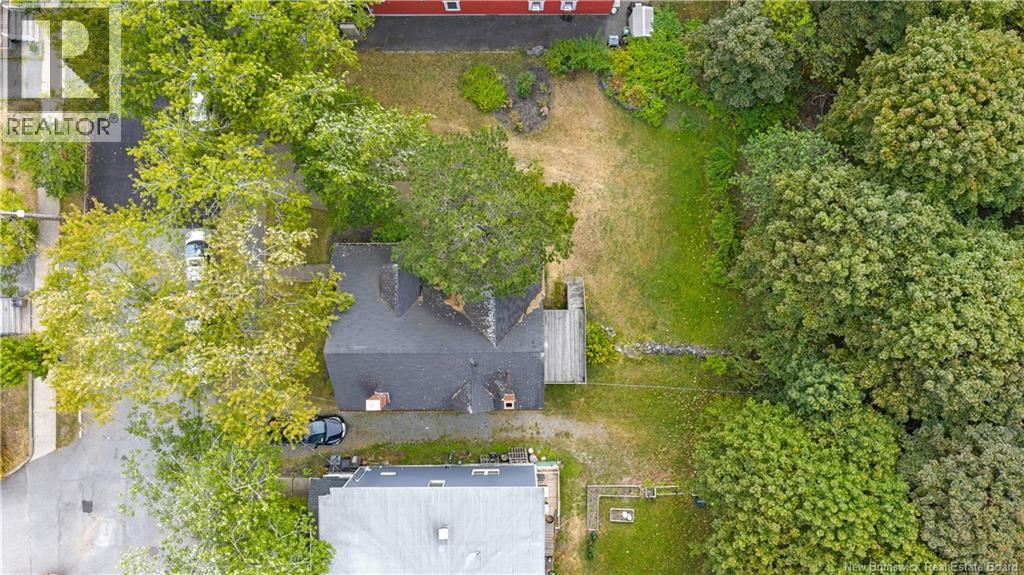13 Brunswick Place, Saint John, New Brunswick  E2K 1B5 - Photo 34 - NB126249