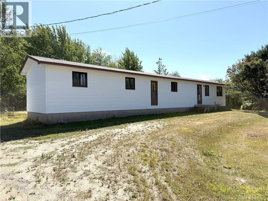 2246 Chemin Val-Doucet, Val-Doucet, New Brunswick  E8R 1Z6 - Photo 3 - NB126227