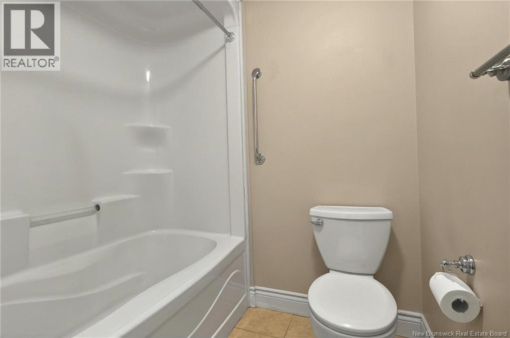 69 Cap Bimet Boulevard Unit# 219, Grand-Barachois, New Brunswick  E4P 6X5 - Photo 15 - NB126325