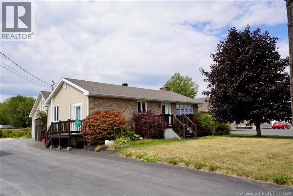 1174 Rue Principale, Beresford, New Brunswick  E8K 2J1 - Photo 2 - NB126286