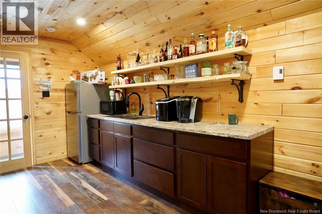 1174 Rue Principale, Beresford, New Brunswick  E8K 2J1 - Photo 32 - NB126286