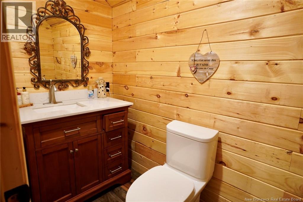 1174 Rue Principale, Beresford, New Brunswick  E8K 2J1 - Photo 33 - NB126286