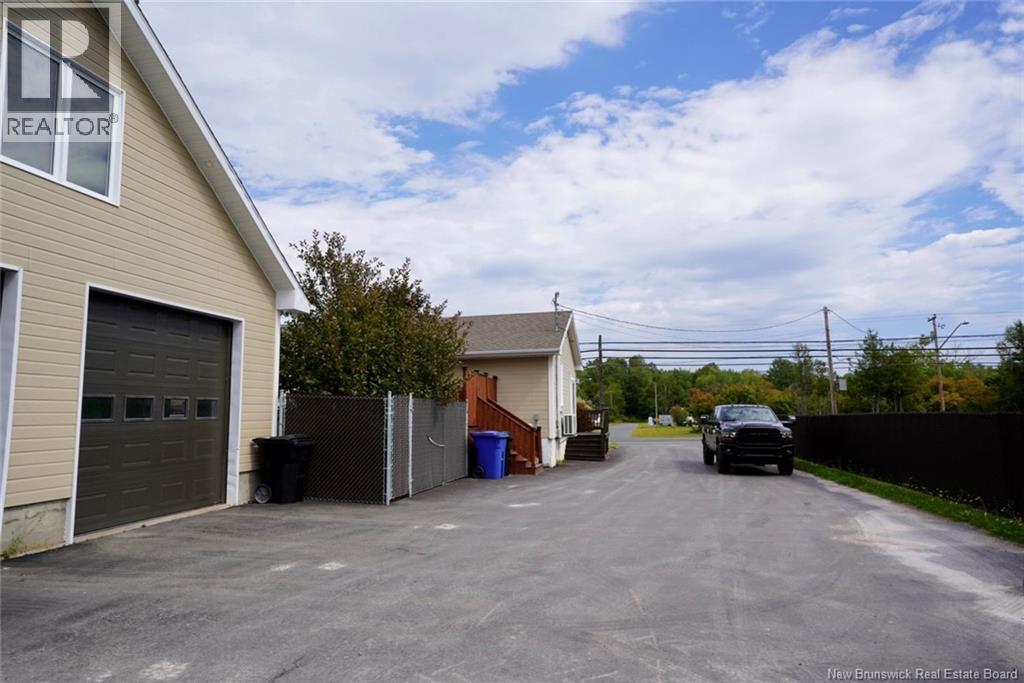 1174 Rue Principale, Beresford, New Brunswick  E8K 2J1 - Photo 40 - NB126286