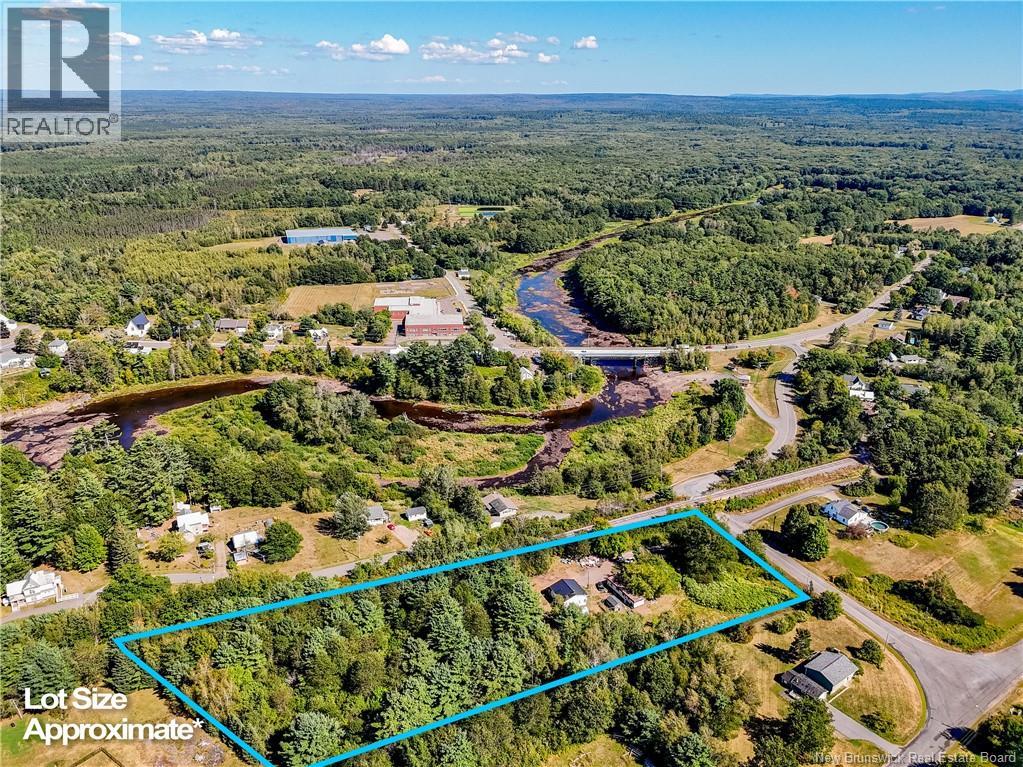 100 Riverside Drive, Fredericton Junction, New Brunswick  E5L 1V7 - Photo 40 - NB126064