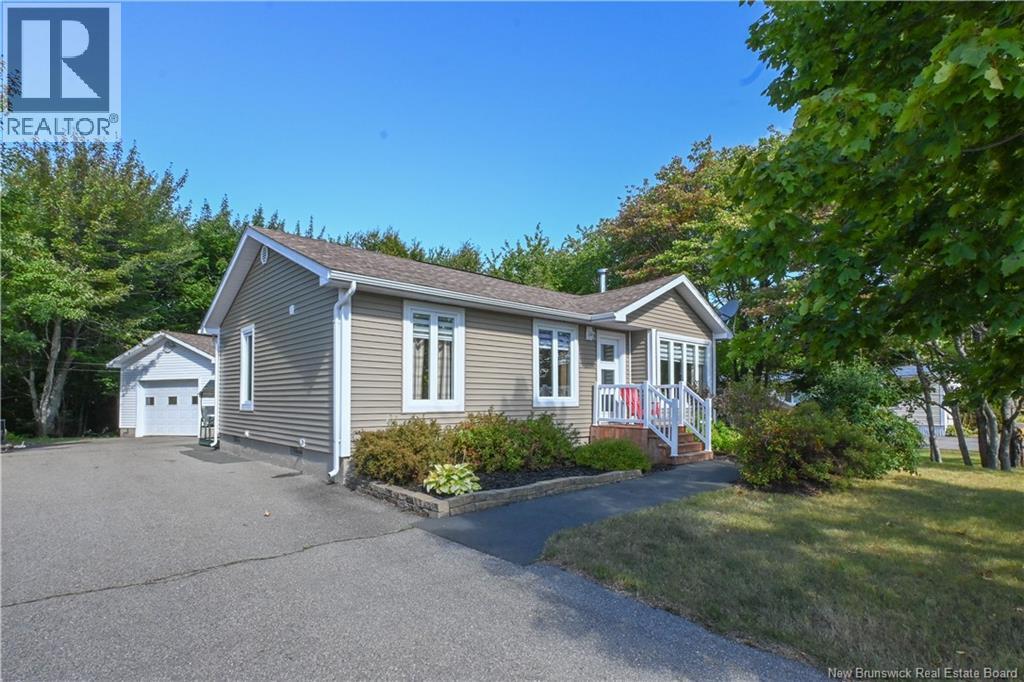 284 Rue Du Pêcheur N Street, Lamèque, New Brunswick  E8T 1K3 - Photo 2 - NB126374