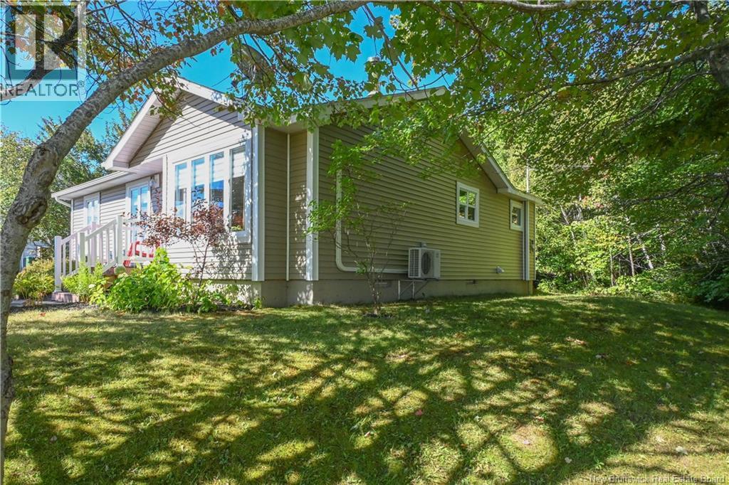 284 Rue Du Pêcheur N Street, Lamèque, New Brunswick  E8T 1K3 - Photo 5 - NB126374