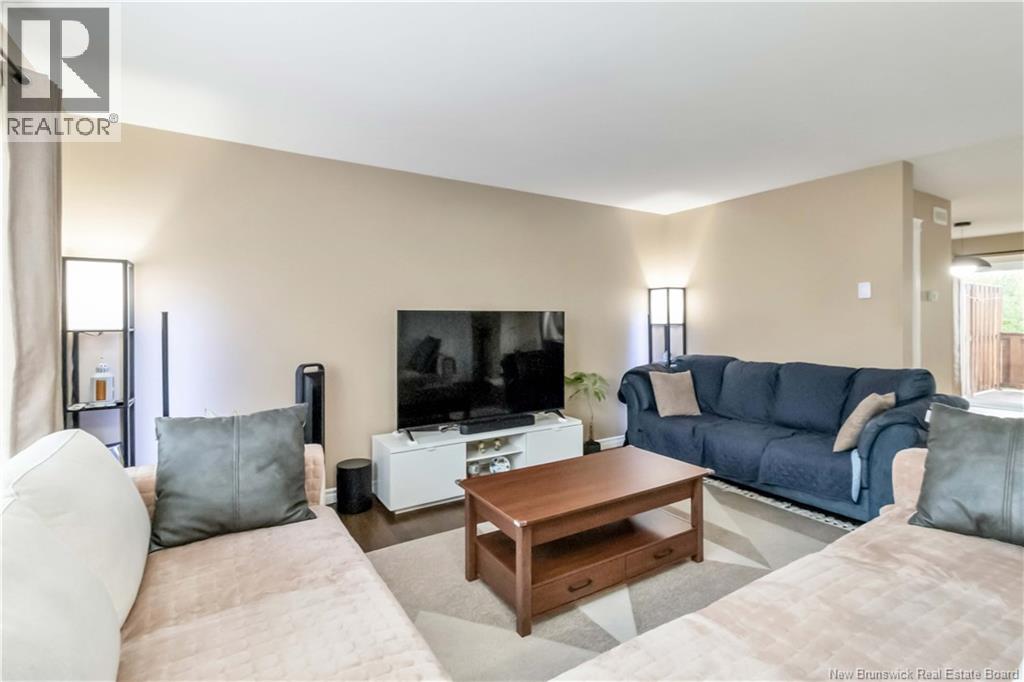 940 Bernard, Dieppe, New Brunswick  E1A 5A4 - Photo 9 - NB126394