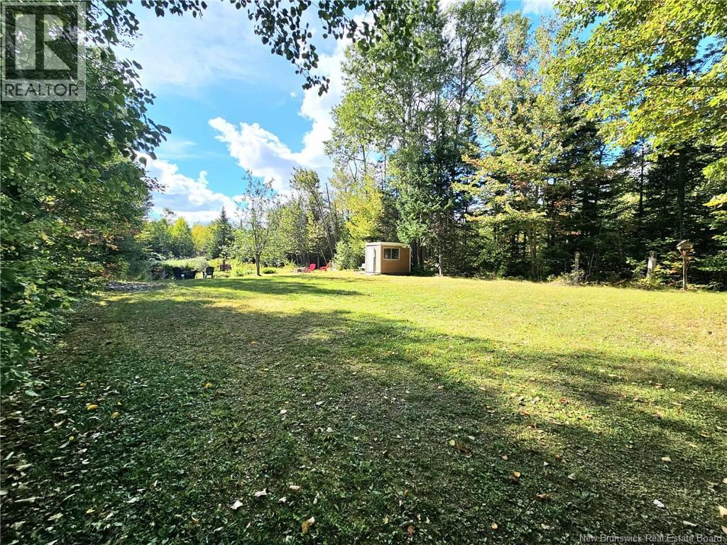 560cd Principale, Beresford, New Brunswick  E8K 2A8 - Photo 11 - NB126403