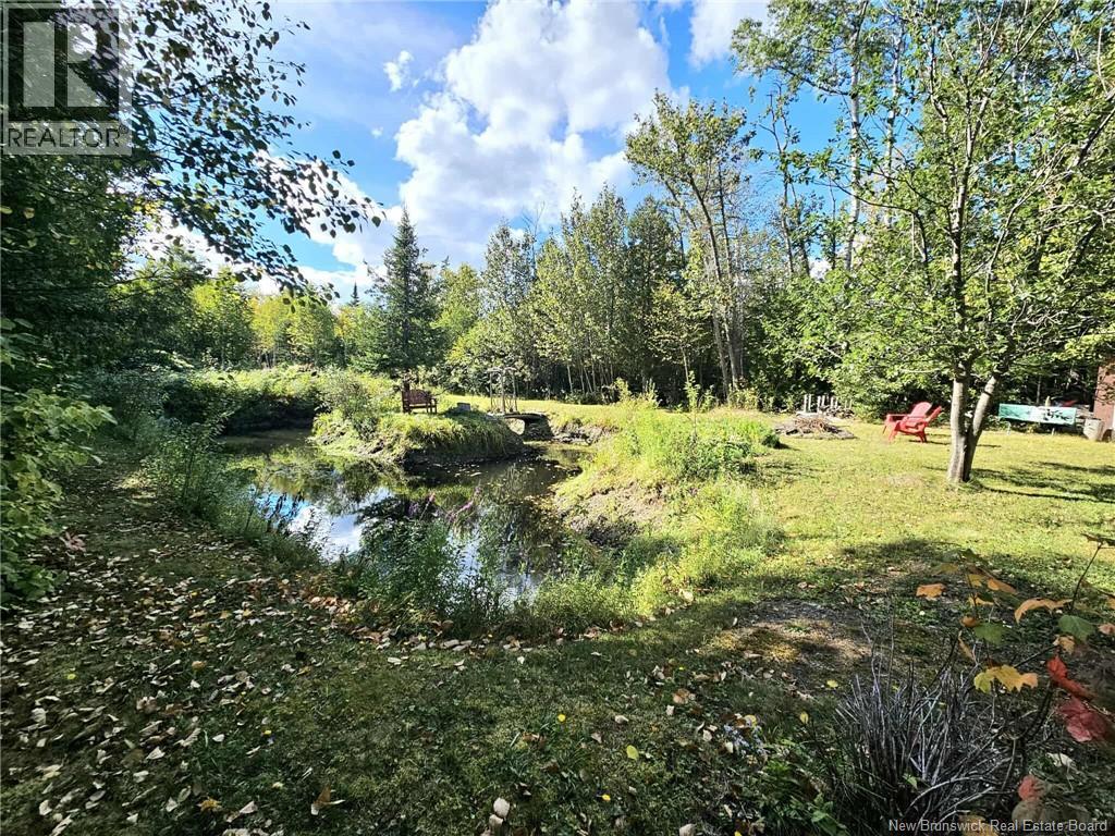 560cd Principale, Beresford, New Brunswick  E8K 2A8 - Photo 14 - NB126403