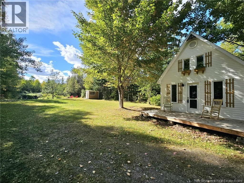 560cd Principale, Beresford, New Brunswick  E8K 2A8 - Photo 3 - NB126403