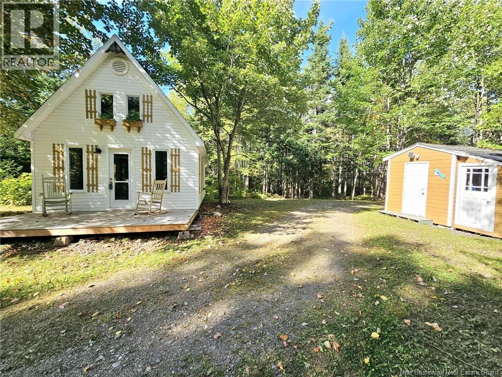 560cd Principale, Beresford, New Brunswick  E8K 2A8 - Photo 4 - NB126403