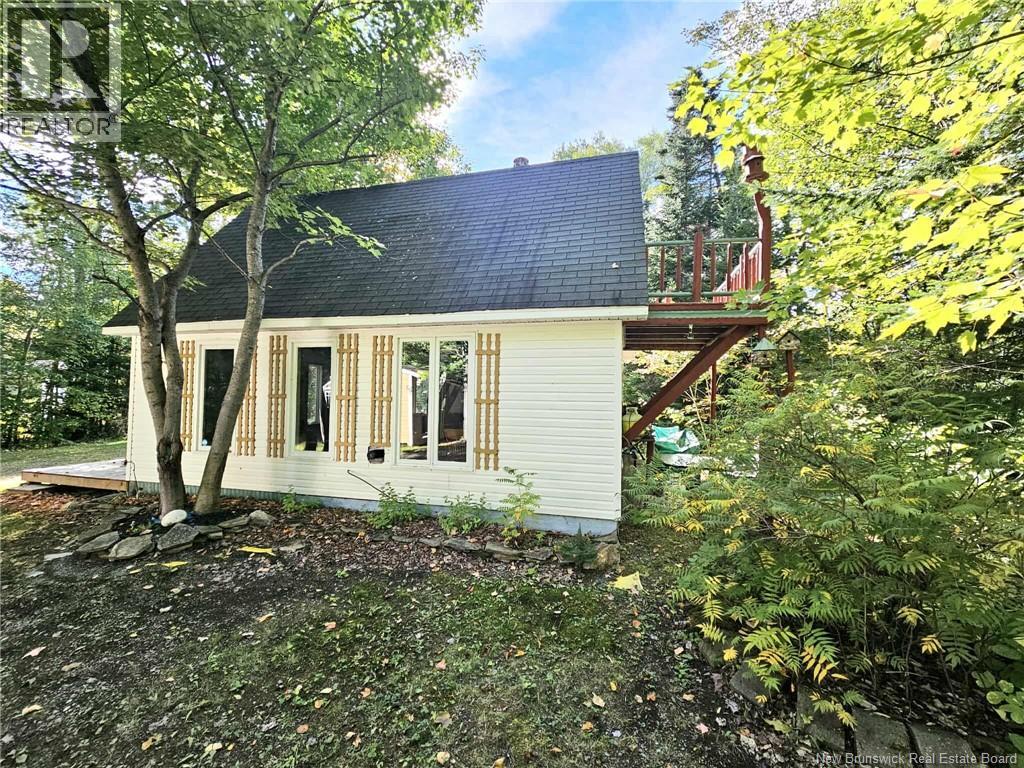 560cd Principale, Beresford, New Brunswick  E8K 2A8 - Photo 7 - NB126403