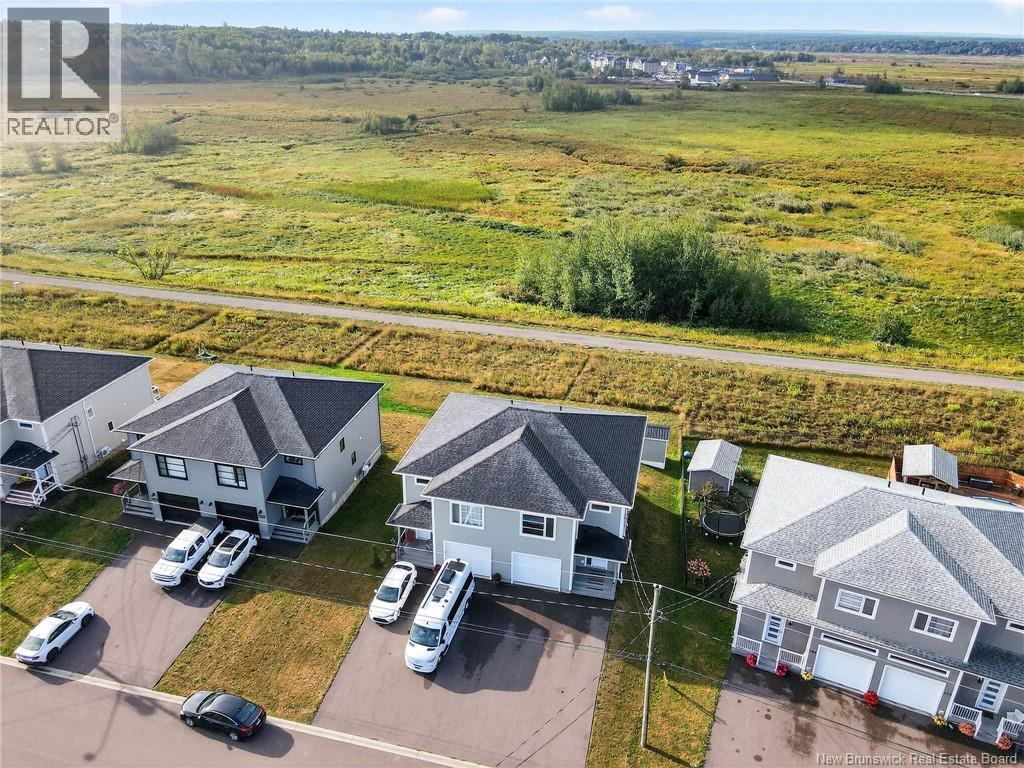 202 Surette, Dieppe, New Brunswick  E1A 9R4 - Photo 2 - NB126414
