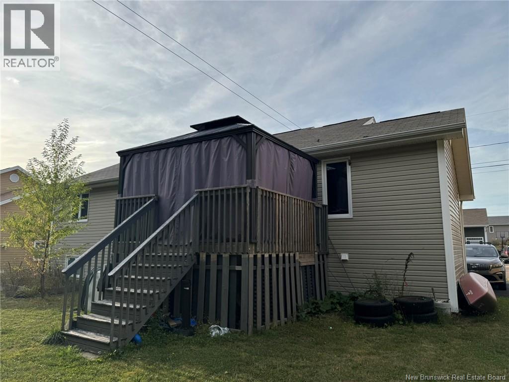52 Cumberland Street, Moncton, New Brunswick  E1G 0Z8 - Photo 4 - NB126396