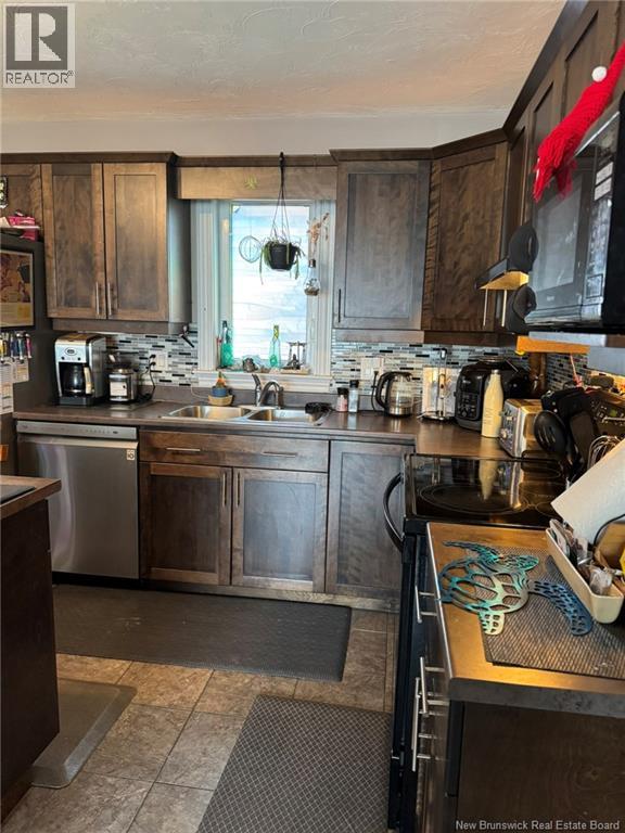 52 Cumberland Street, Moncton, New Brunswick  E1G 0Z8 - Photo 9 - NB126396