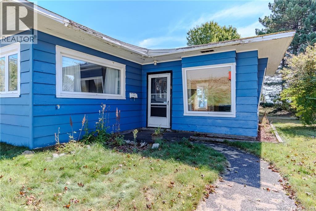 6 Pine Street, Saint John, New Brunswick  E2K 3Z8 - Photo 3 - NB126415