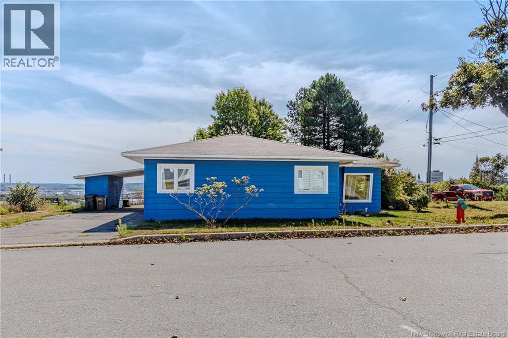 6 Pine Street, Saint John, New Brunswick  E2K 3Z8 - Photo 4 - NB126415