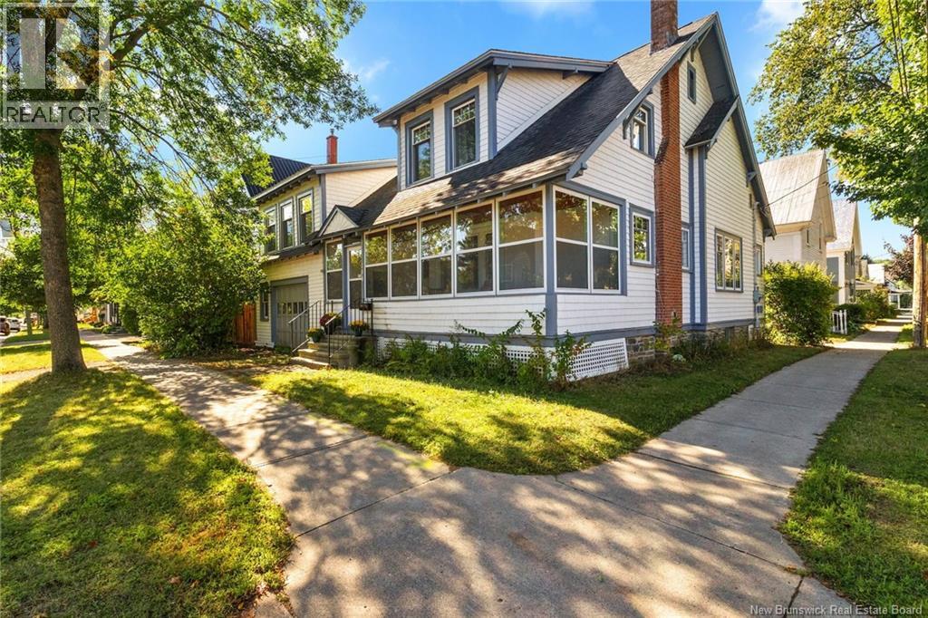 204 Aberdeen Street, Fredericton, New Brunswick  E3B 1R7 - Photo 2 - NB125861