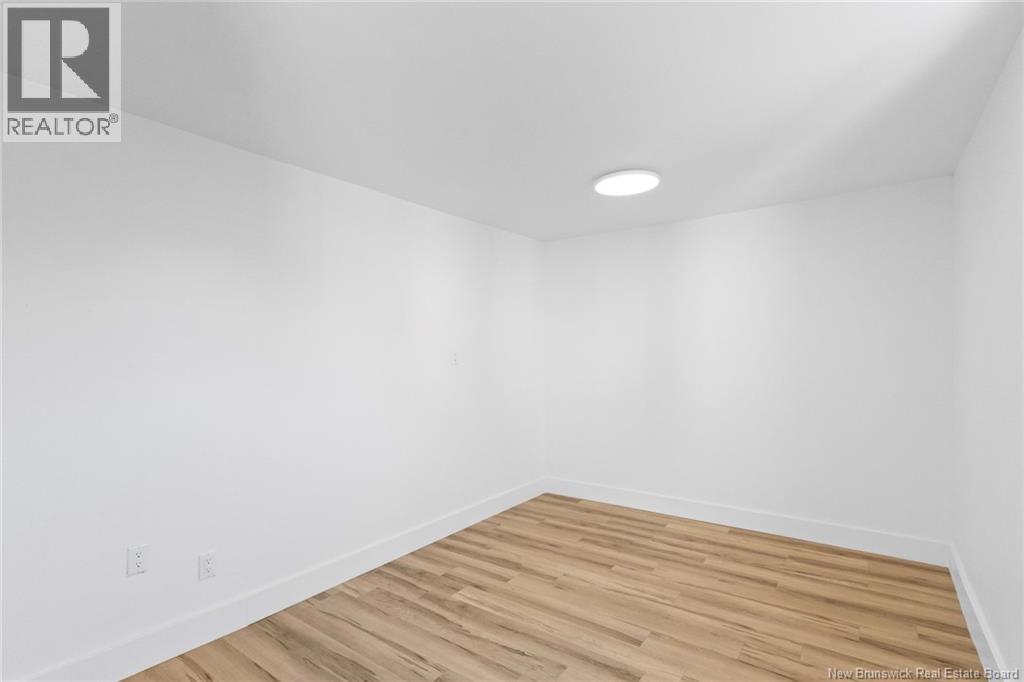 332 Smythe Street, Fredericton, New Brunswick  E3B 3E2 - Photo 23 - NB126445