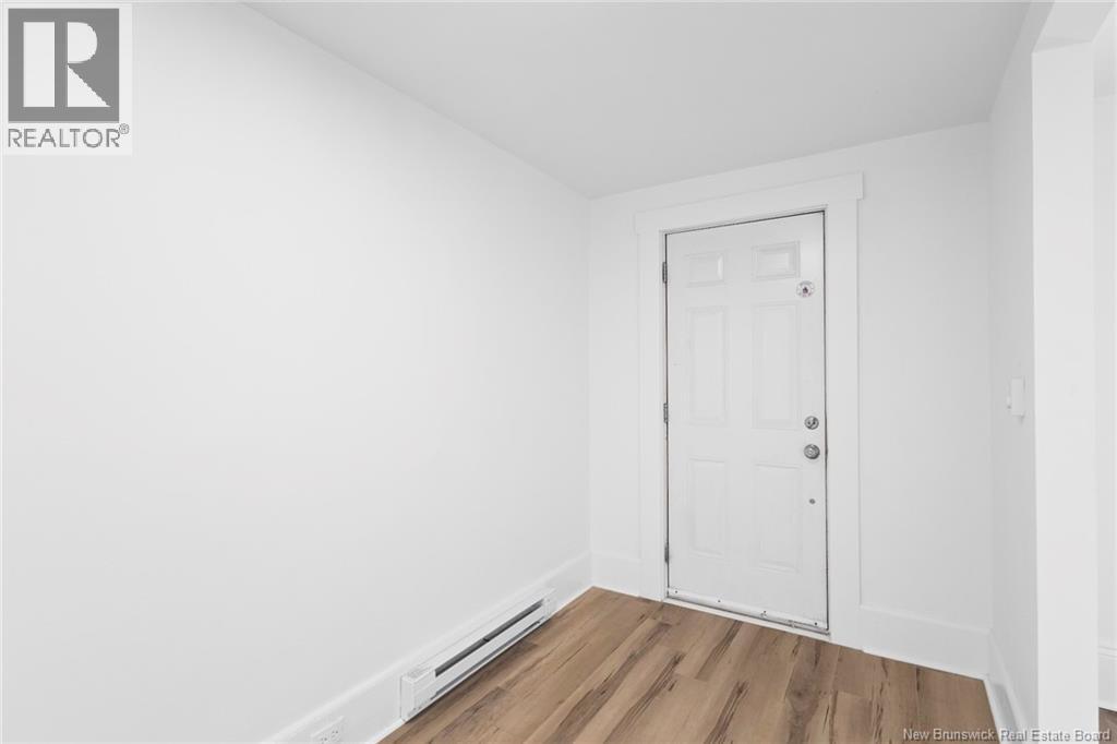 332 Smythe Street, Fredericton, New Brunswick  E3B 3E2 - Photo 6 - NB126445