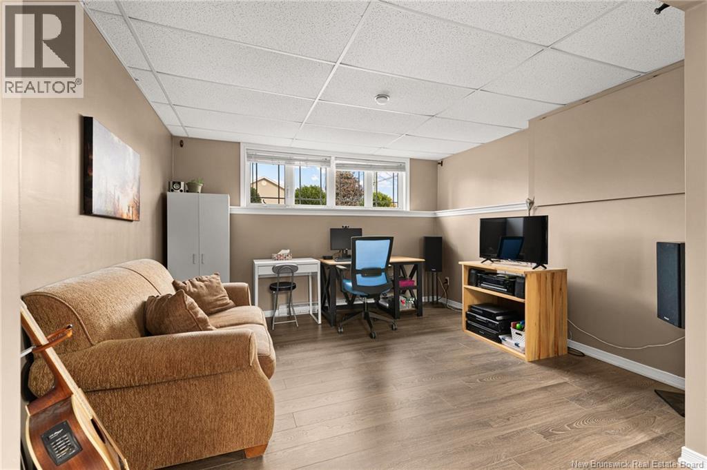 10 Adolphe, Dieppe, New Brunswick  E1A 8R8 - Photo 32 - NB126430