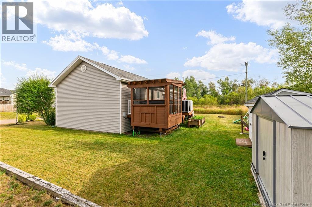 10 Adolphe, Dieppe, New Brunswick  E1A 8R8 - Photo 43 - NB126430