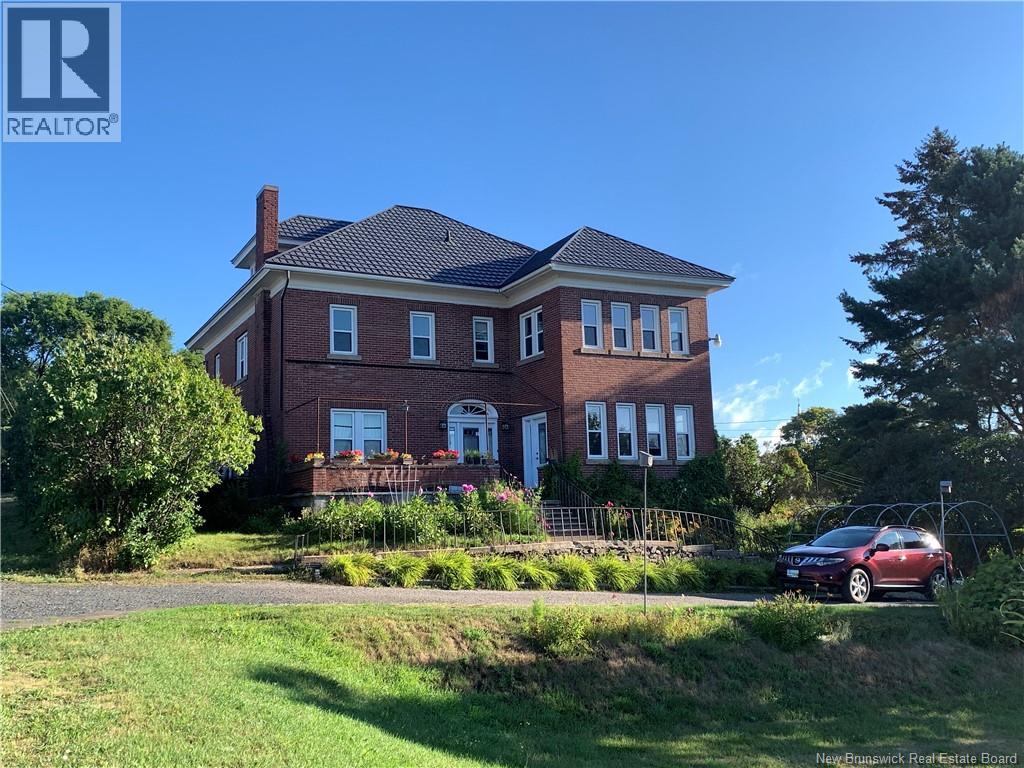 157 Renfrew, Dalhousie, New Brunswick  E8C 2H9 - Photo 34 - NB126202