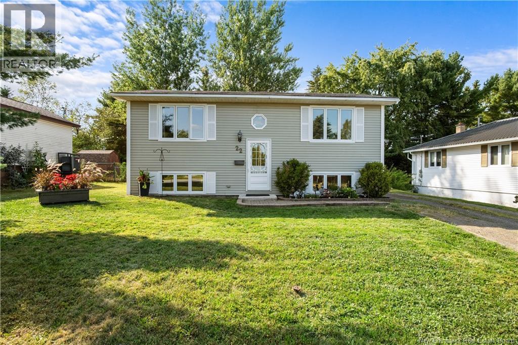22 Cosburn Drive, Riverview, New Brunswick  E1B 1A3 - Photo 3 - NB126436