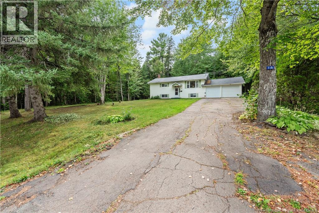16 Malibou Street, Lower Coverdale, New Brunswick  E1J 1K4 - Photo 2 - NB126491