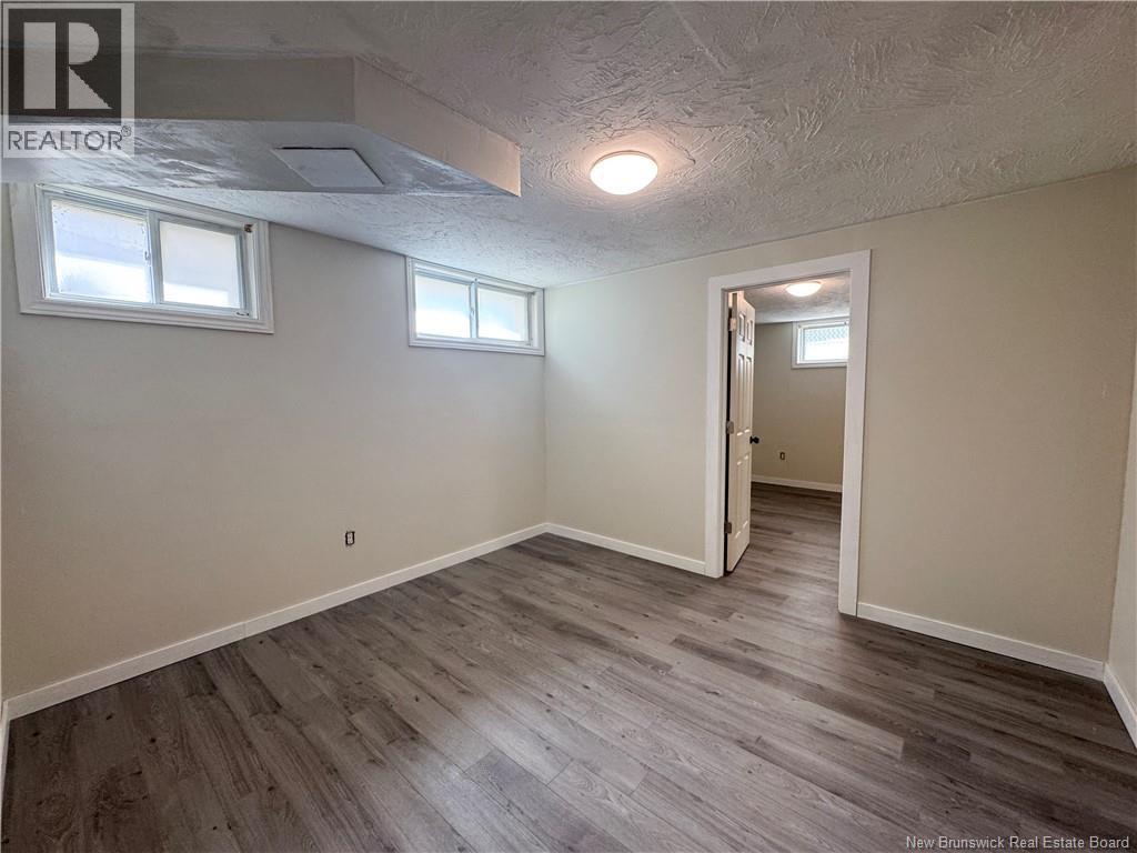 7 Carl Street, Moncton, New Brunswick  E1A 3R6 - Photo 32 - NB126424