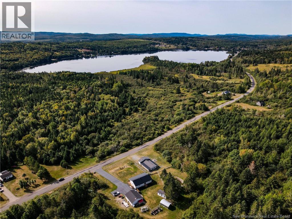 211 Lakefield Road, Cassidy Lake, New Brunswick