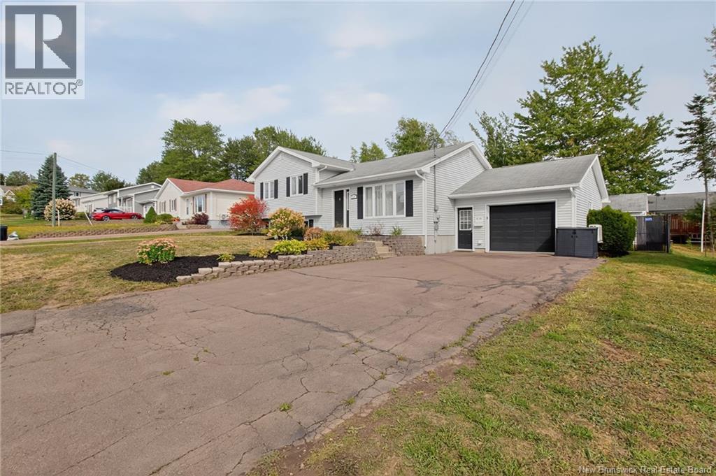 810 Centrale Street, Dieppe, New Brunswick  E1A 6V5 - Photo 43 - NB125359