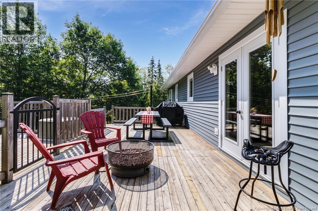 31 Andrew Street, Upper Kingsclear, New Brunswick  E3E 1T2 - Photo 3 - NB126557